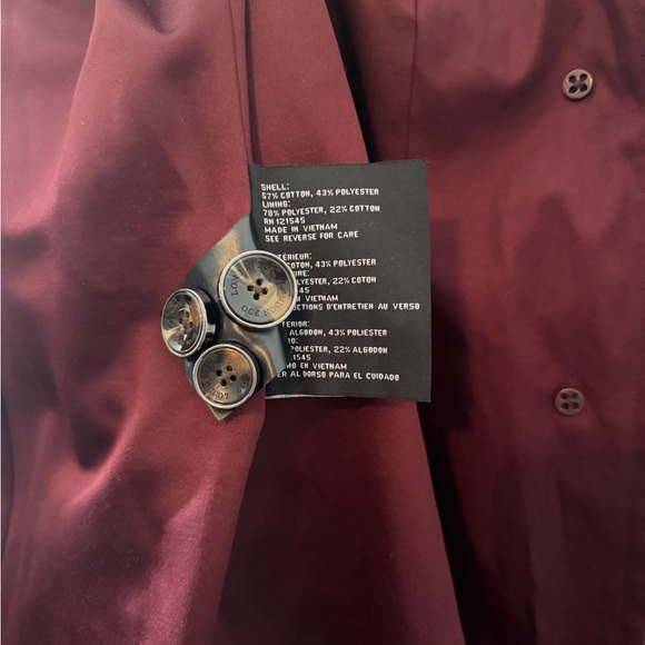 🍷 London Fog Burgundy Trench Coat with Hood – Women’s PM (Petite Medium) - Picture 6 of 6